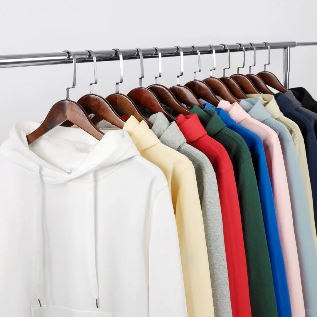 别找了，我们就是你想找的源头服装厂家?