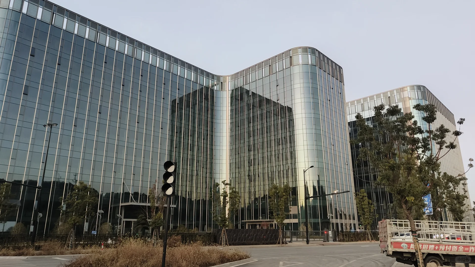 再造一个未科，闲林未科上市企业园封面已来