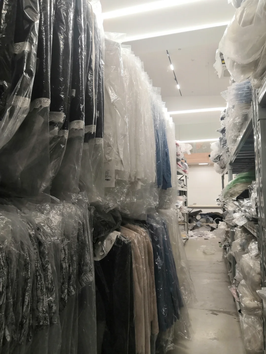 服装拿货的高质货源❗️❗️可线下参观展厅