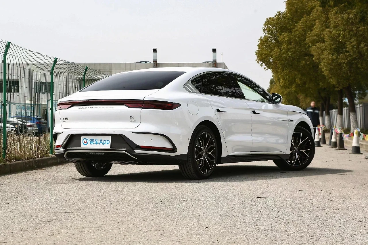 为什么许多地方都给新能源车巨大优惠政策？