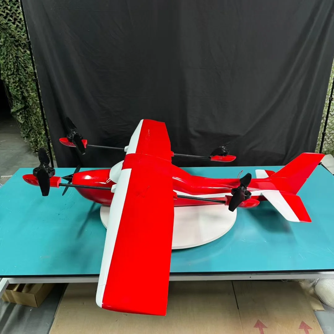 红色真的好帅啊，红白配也太好看了吧～