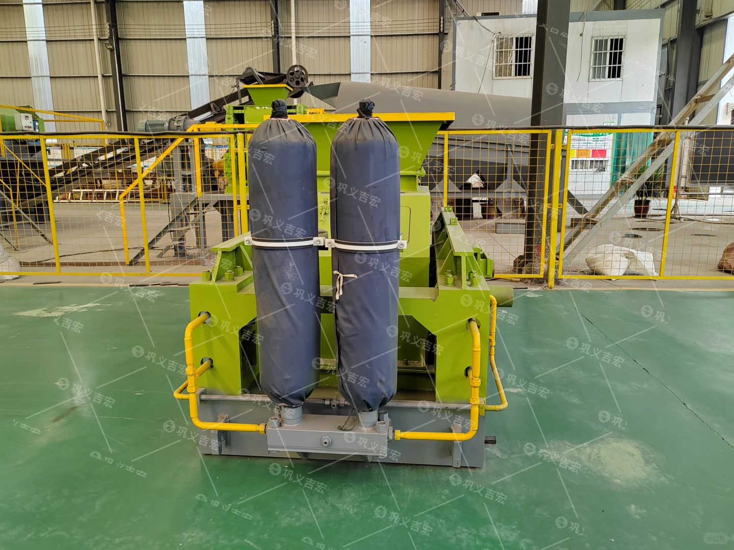 对辊破碎机处理钢渣优势及价格