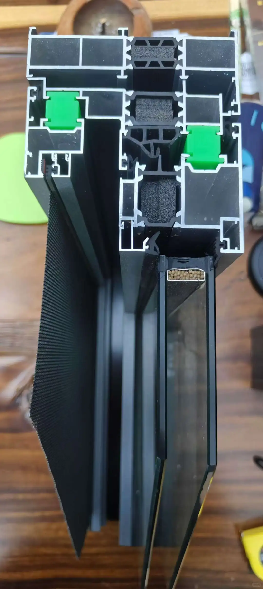 封阳台窗户了解