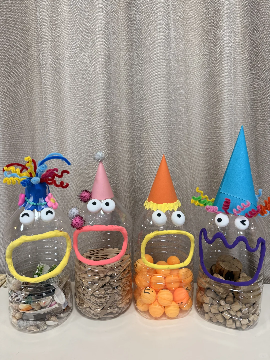 丑萌丑萌的塑料瓶