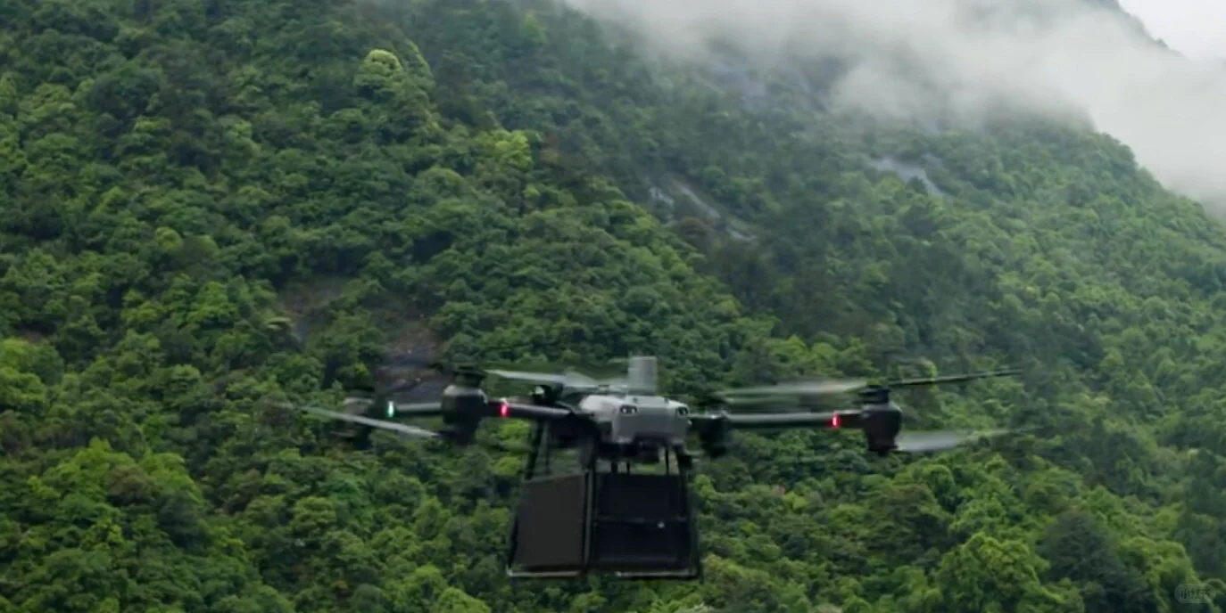 空中运输 空中物流 空中快递 无人机空运