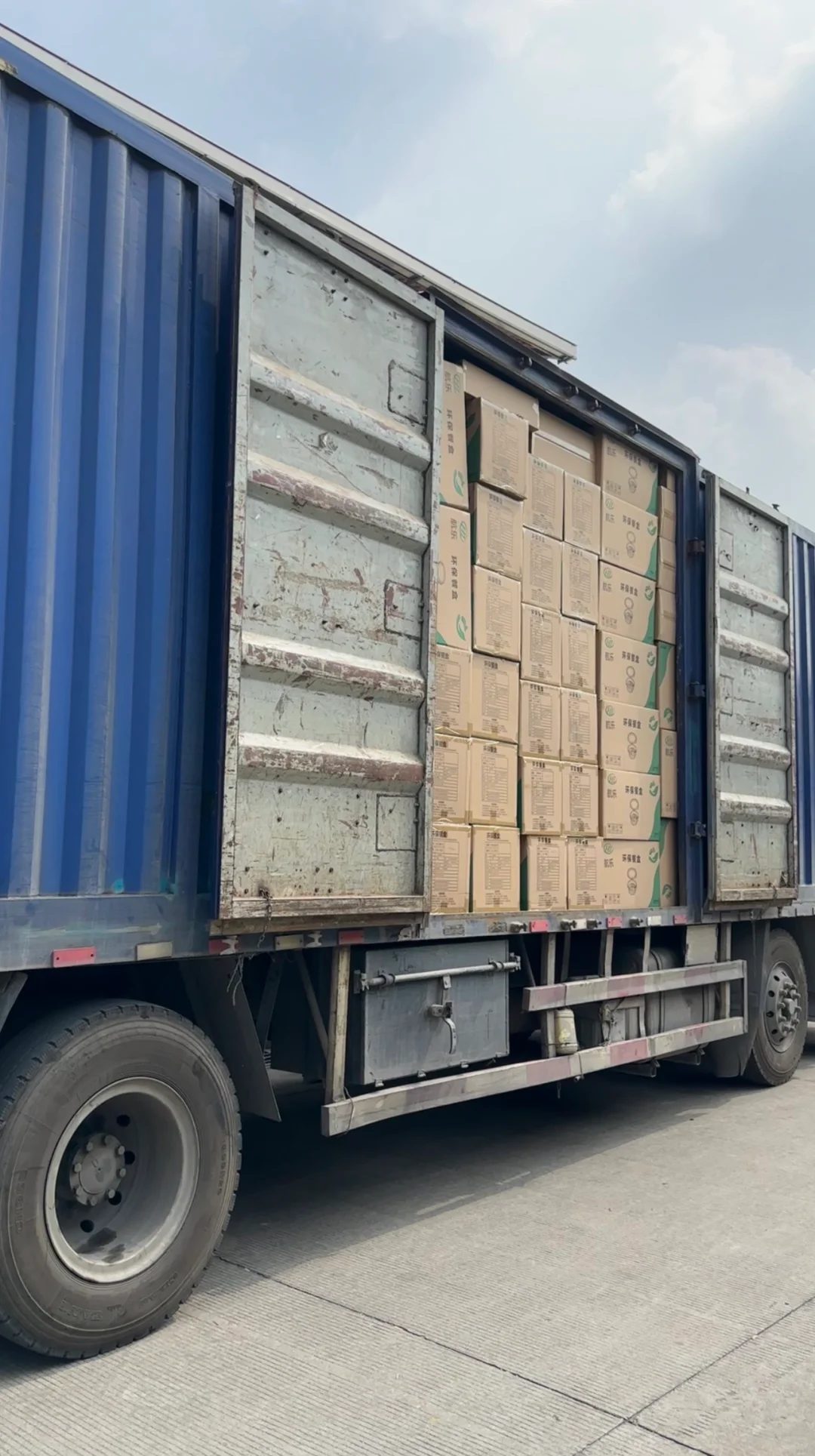 可降解餐盒的生产揭㊙️价格实惠到惊人