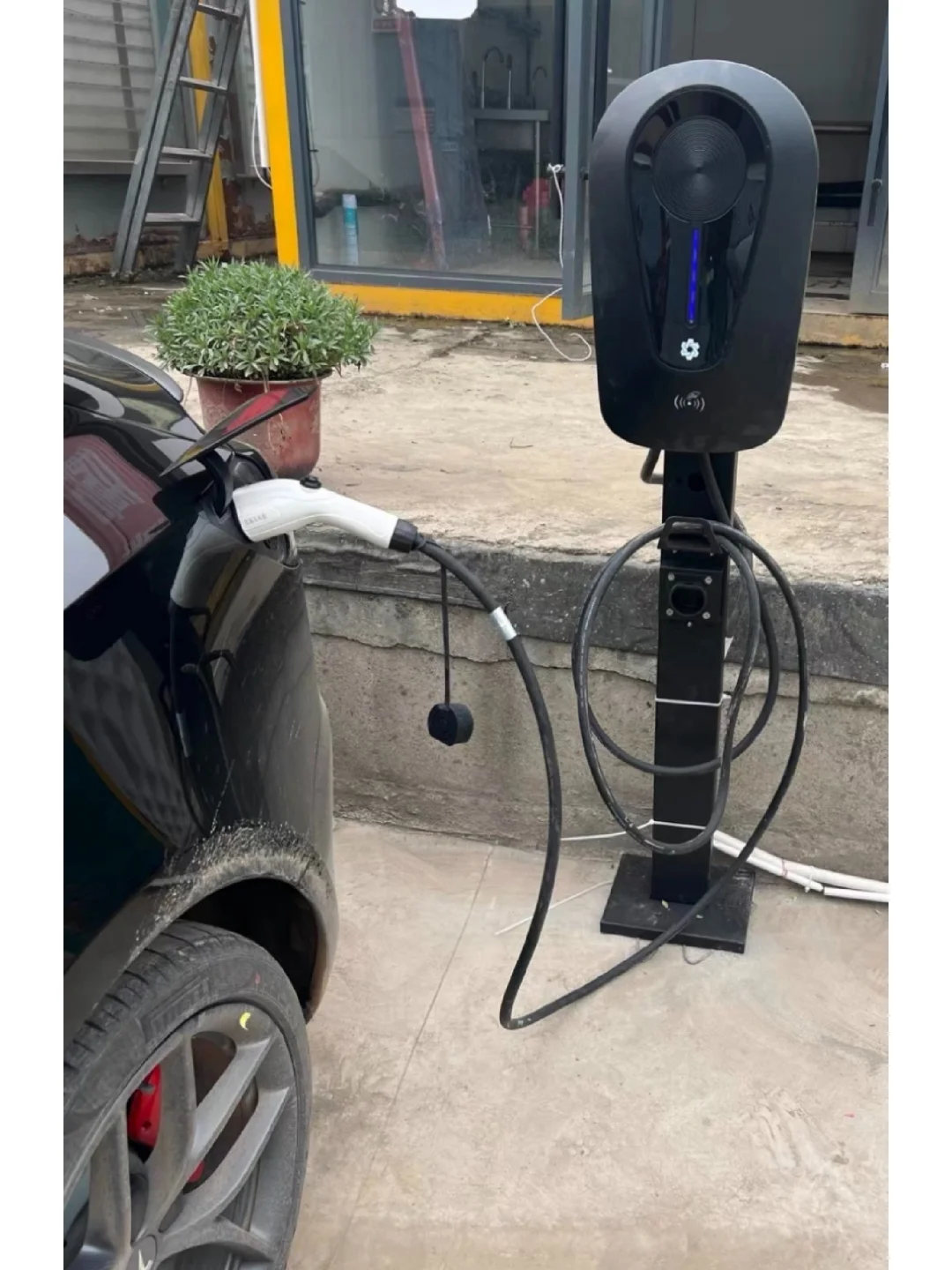 新能源抠门用车日记｜一个月50元电费