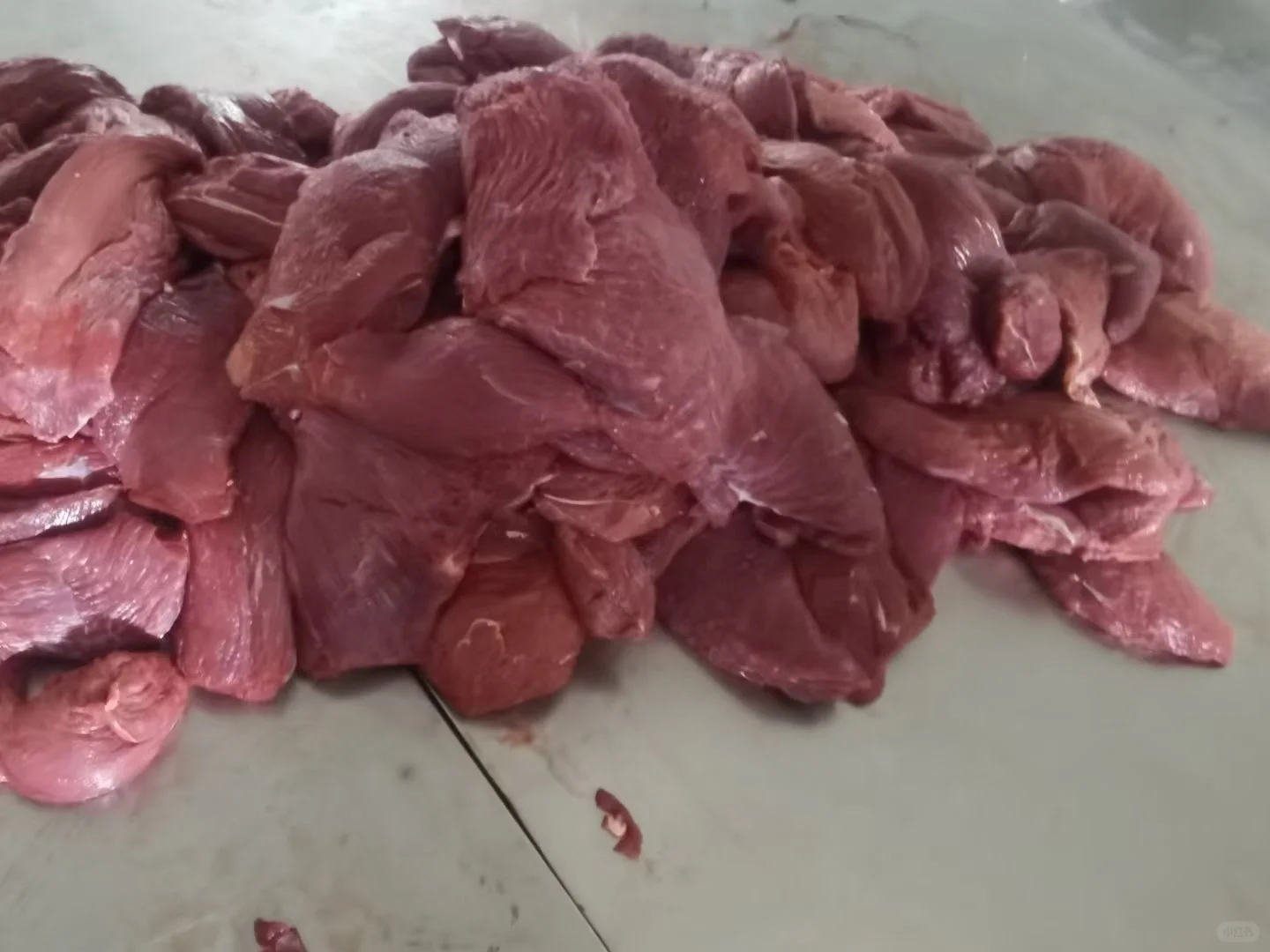 有要的鸵鸟肉的联系