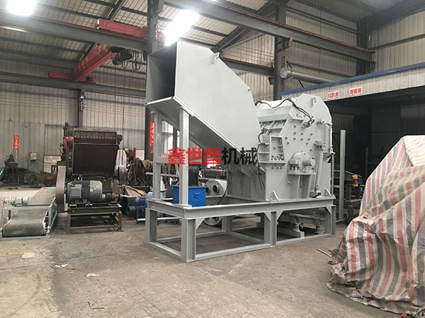 这废钢破碎机能把废金属碎成渣，你知道吗？