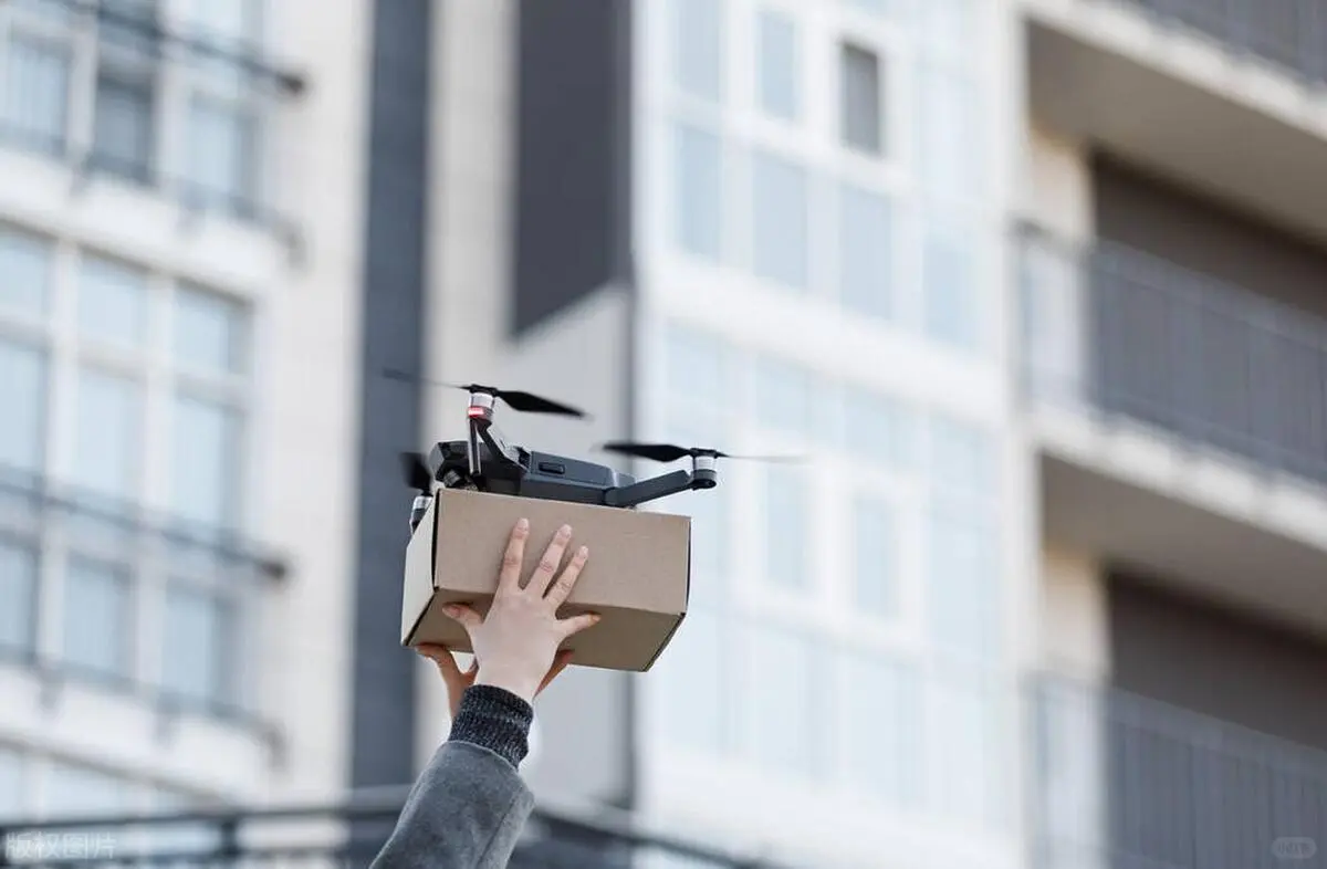 天降奇兵：顺丰无人机跨江配送