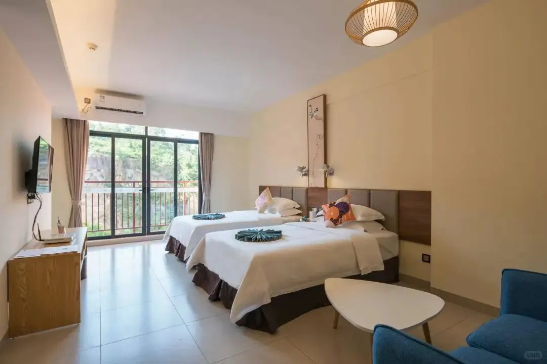 泡半山温泉，玩转熊猫乐园！