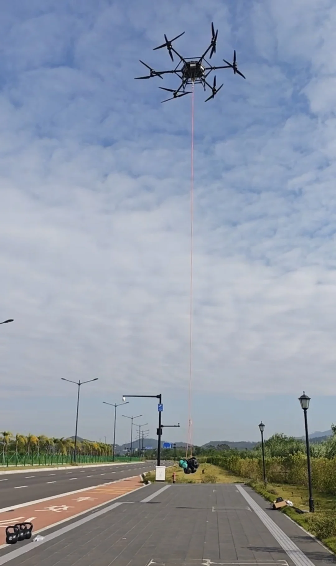 翎翼航空新款LY200型大载重无人机下线并交付