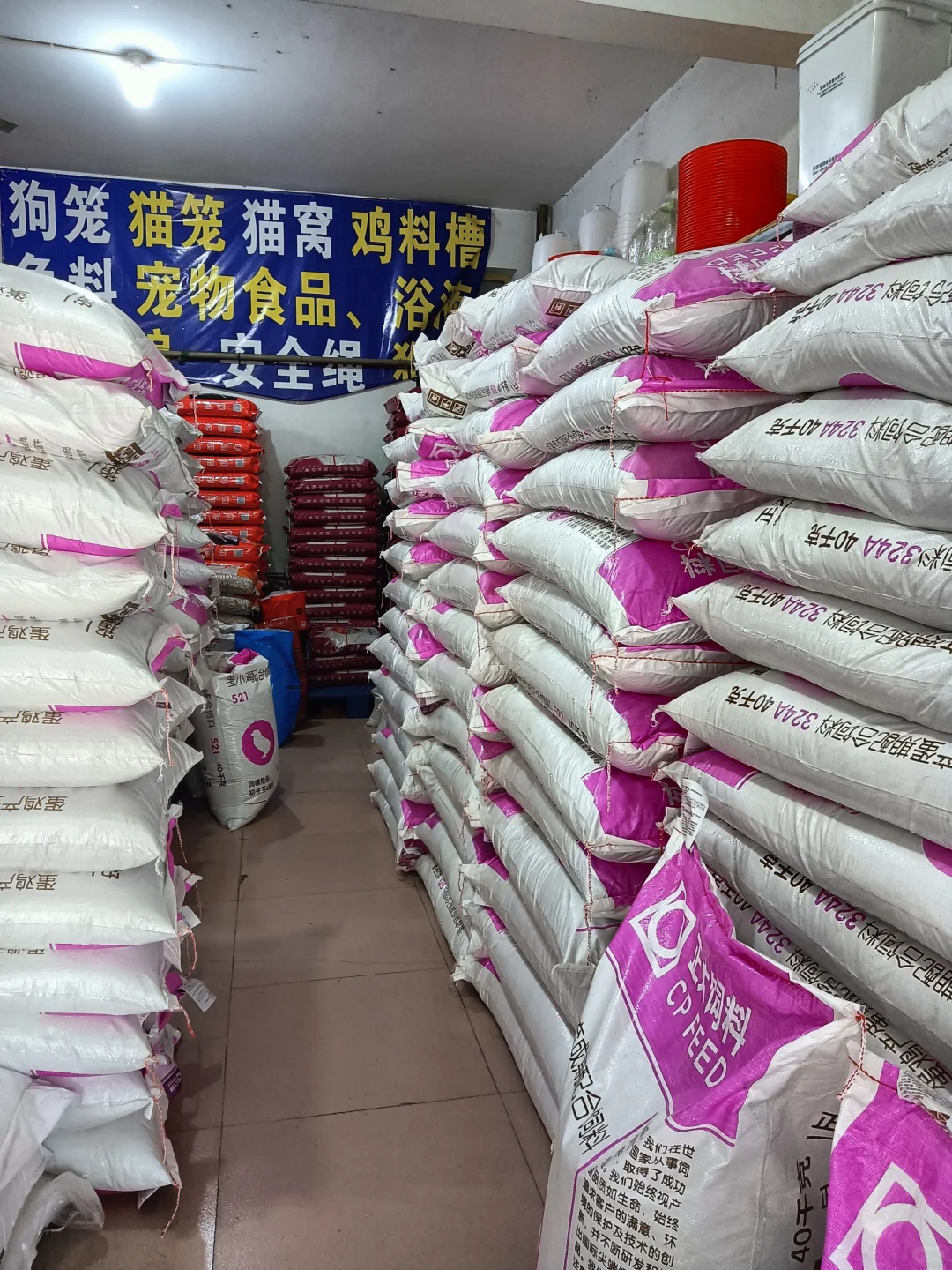 想要鸡产蛋稳定就用这款饲料