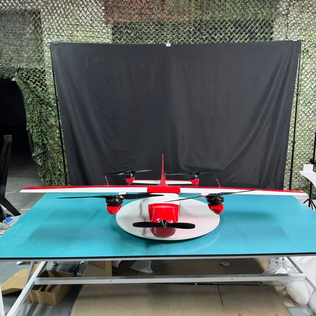 红色真的好帅啊，红白配也太好看了吧～