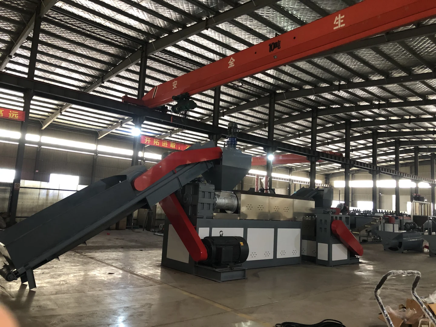 国外塑料机械设备买不起？国内更有性价比！