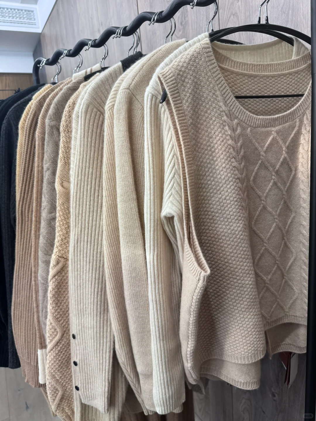 安利苏州这几家羊绒工厂，买/织了18件羊绒衫