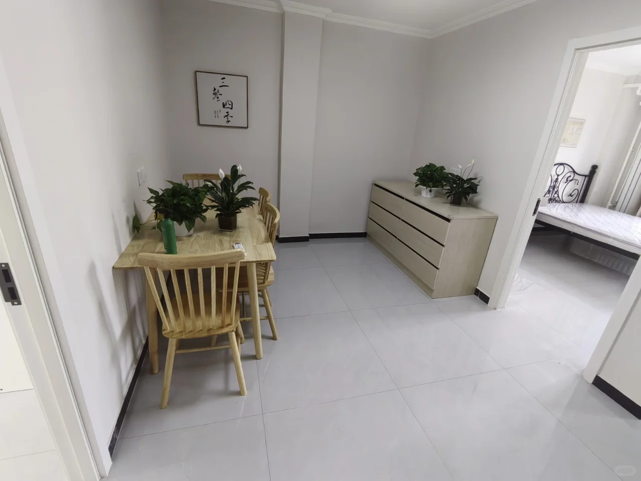 8月14号正规两居，育新地铁10分钟