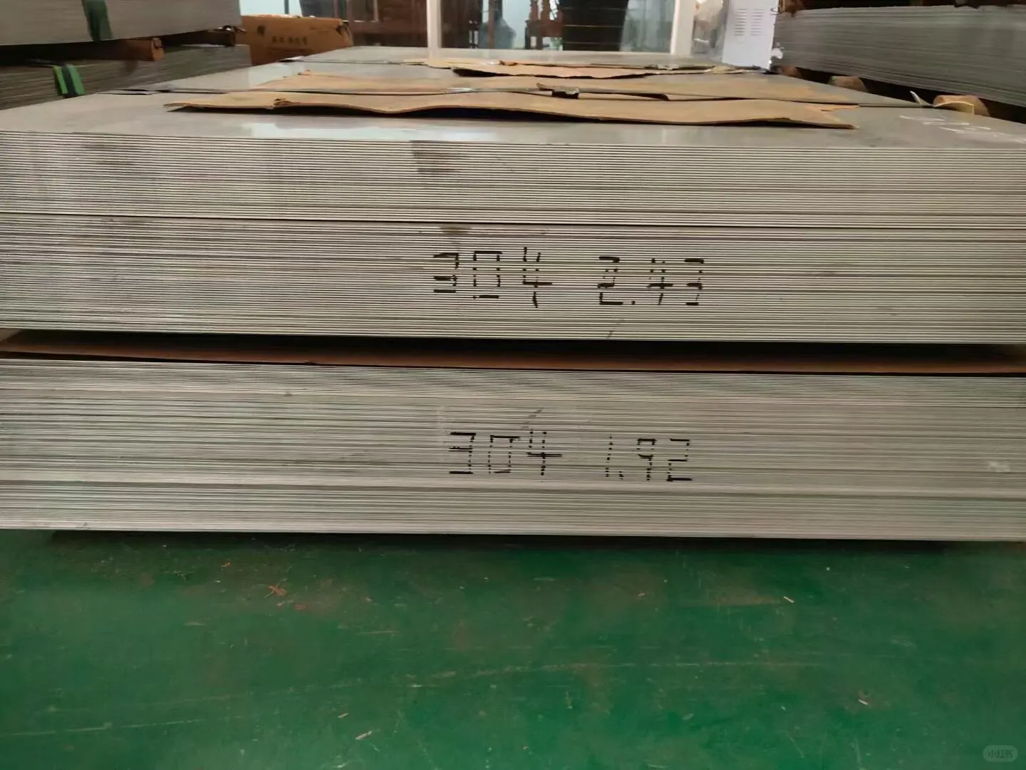 00后接手钢板工厂的一天