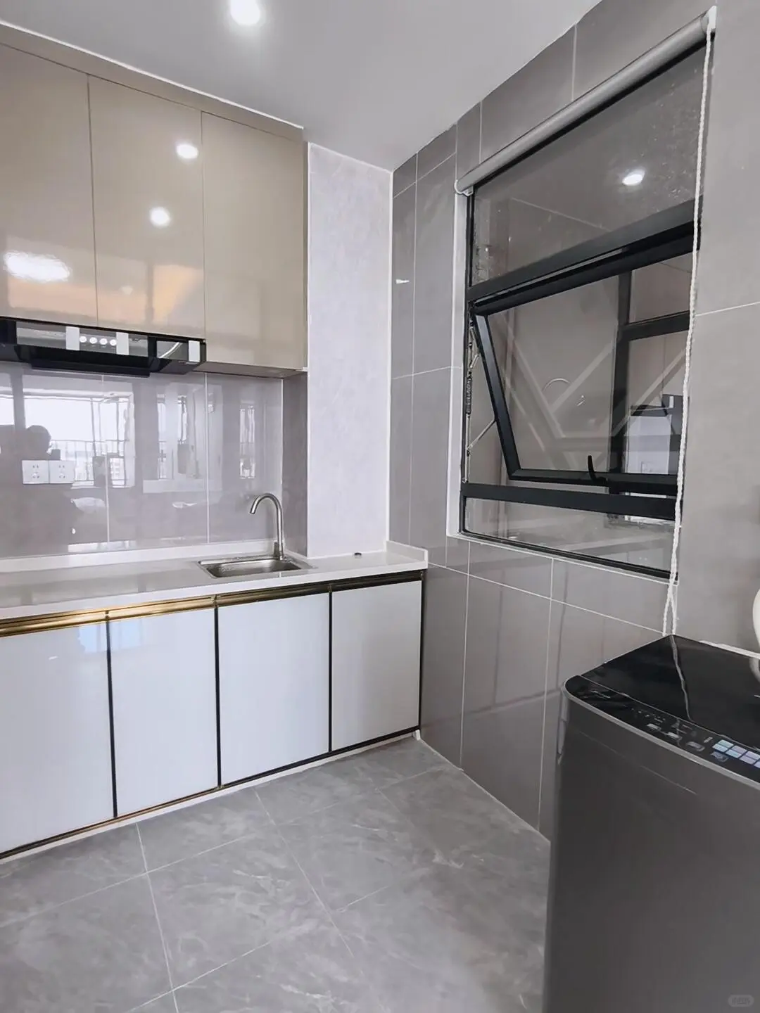 2号线张江路 广兰路 出租一室户2700||