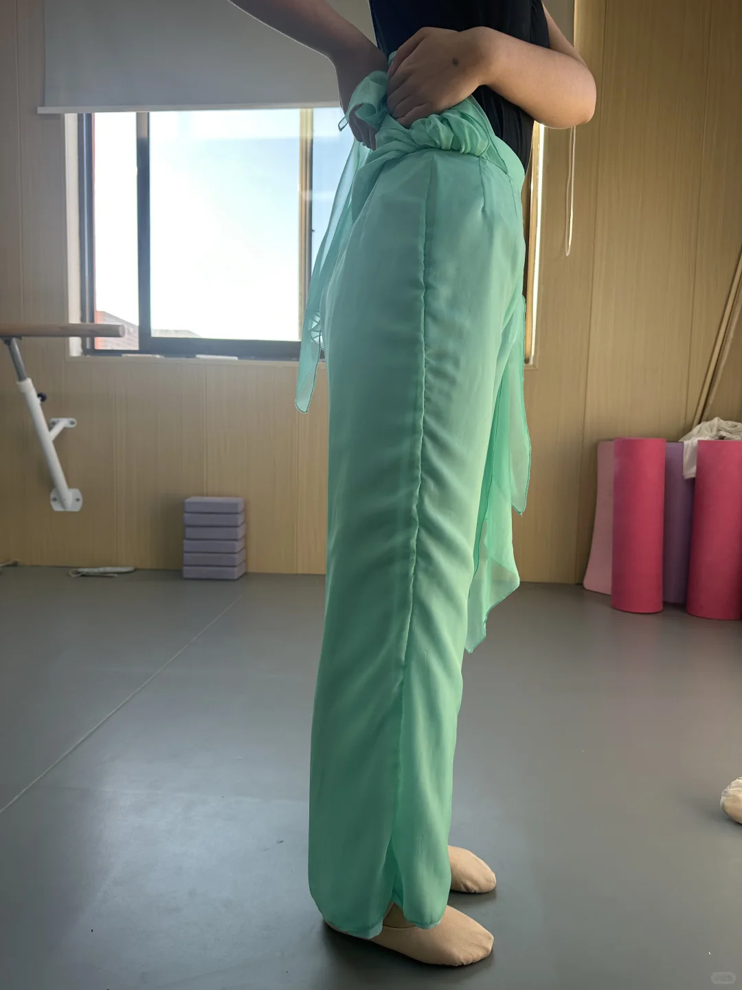 避雷剧目服定制厂家