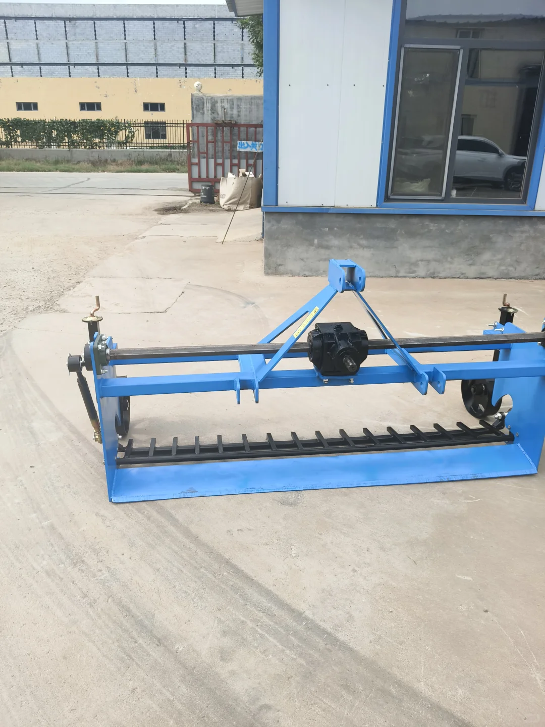 多功能起苗机，起膜机现货多多