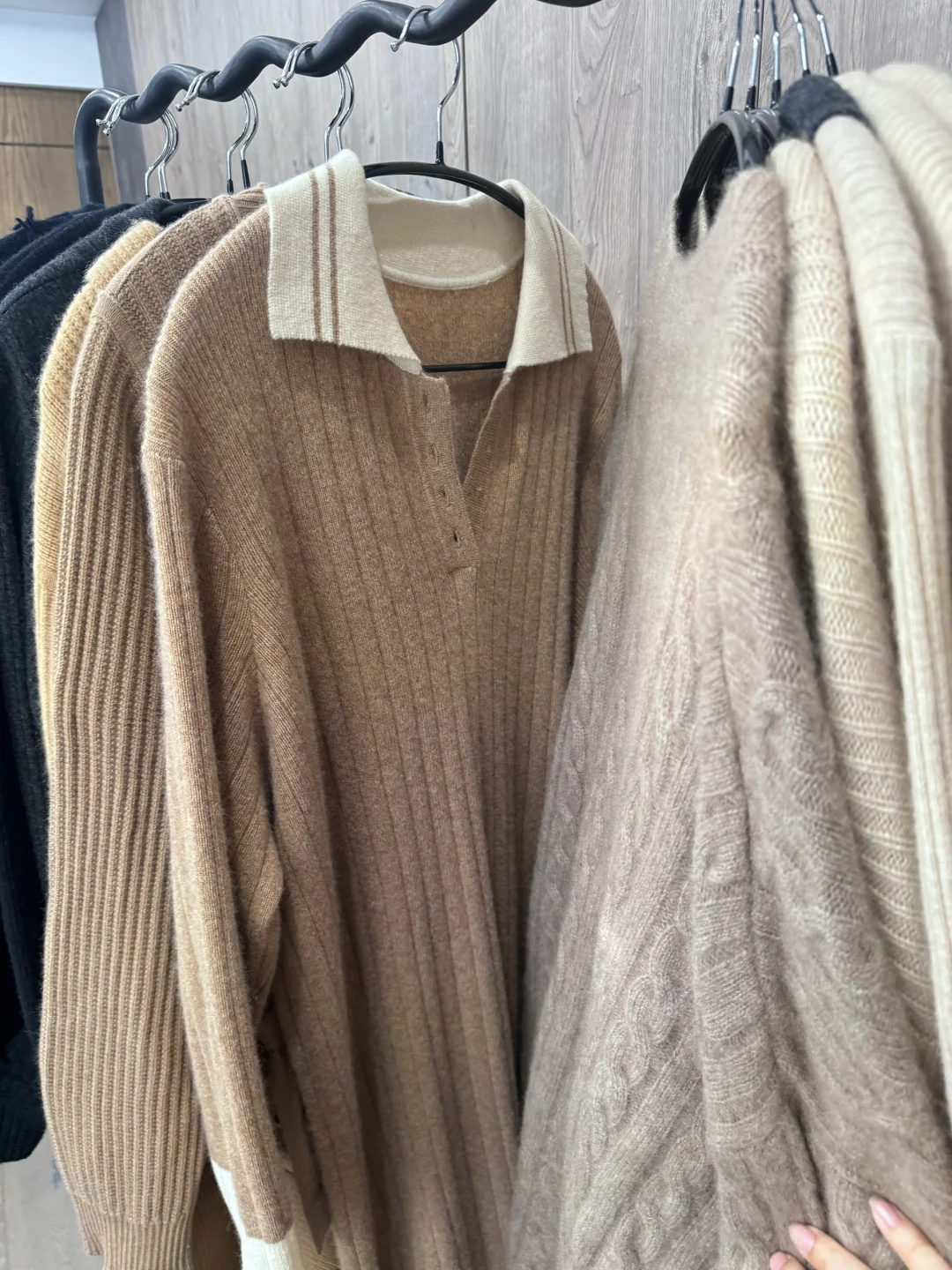 安利苏州这几家羊绒工厂，买/织了18件羊绒衫