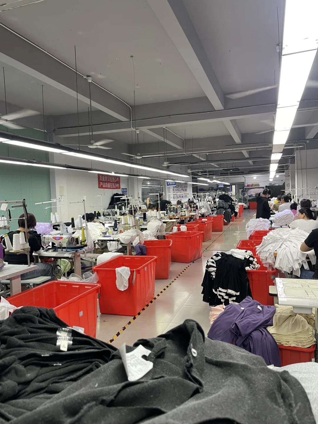 服装源头工厂?无中间商，支持定制+小批量拿