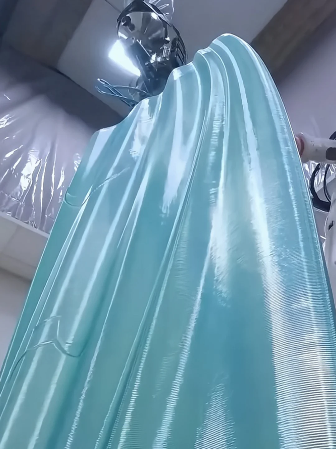 Born海浪装置：3D打印重塑橱窗美学