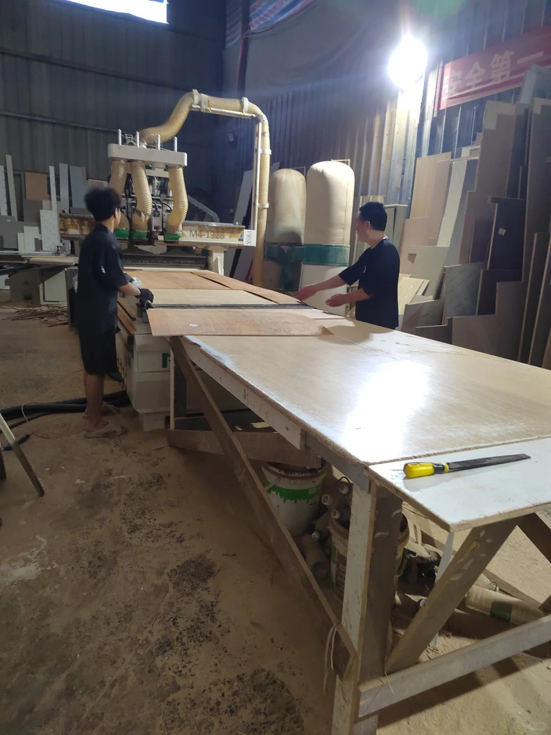 去工厂看全屋定制下料