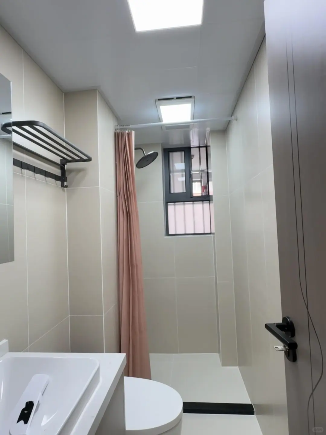 13号线张江路，川杨新苑出租一室户2300|||1