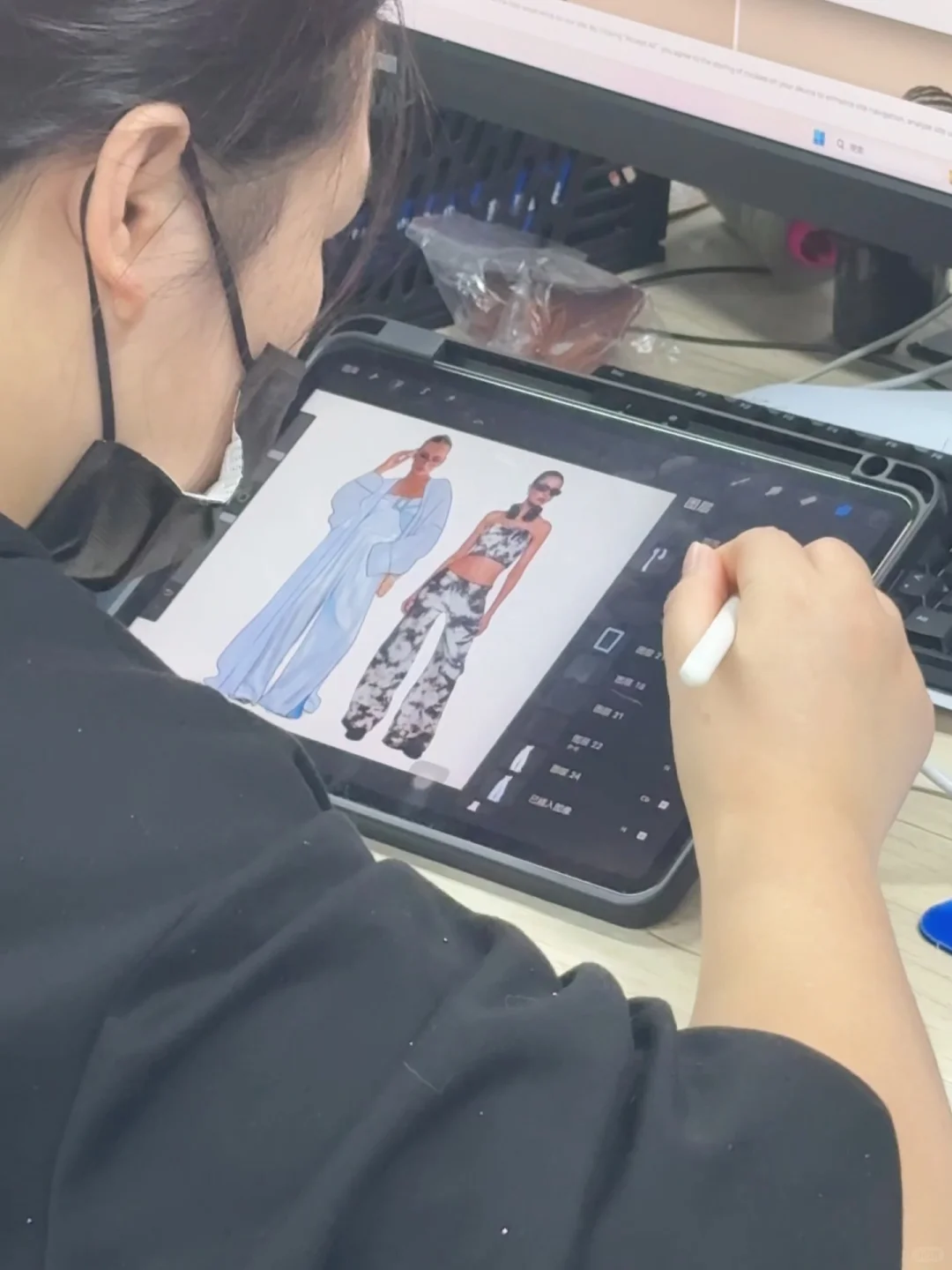 在广州的一家大型服装设计公司