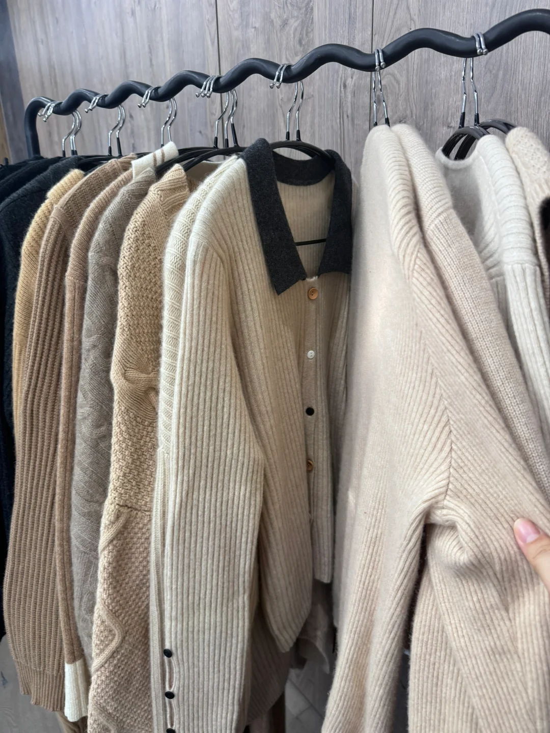 安利苏州这几家羊绒工厂，买/织了18件羊绒衫