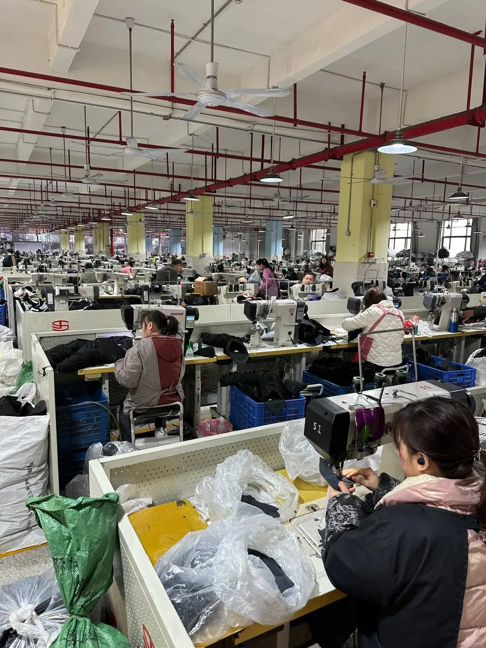 大工厂 | Big factory | Большая фабрика