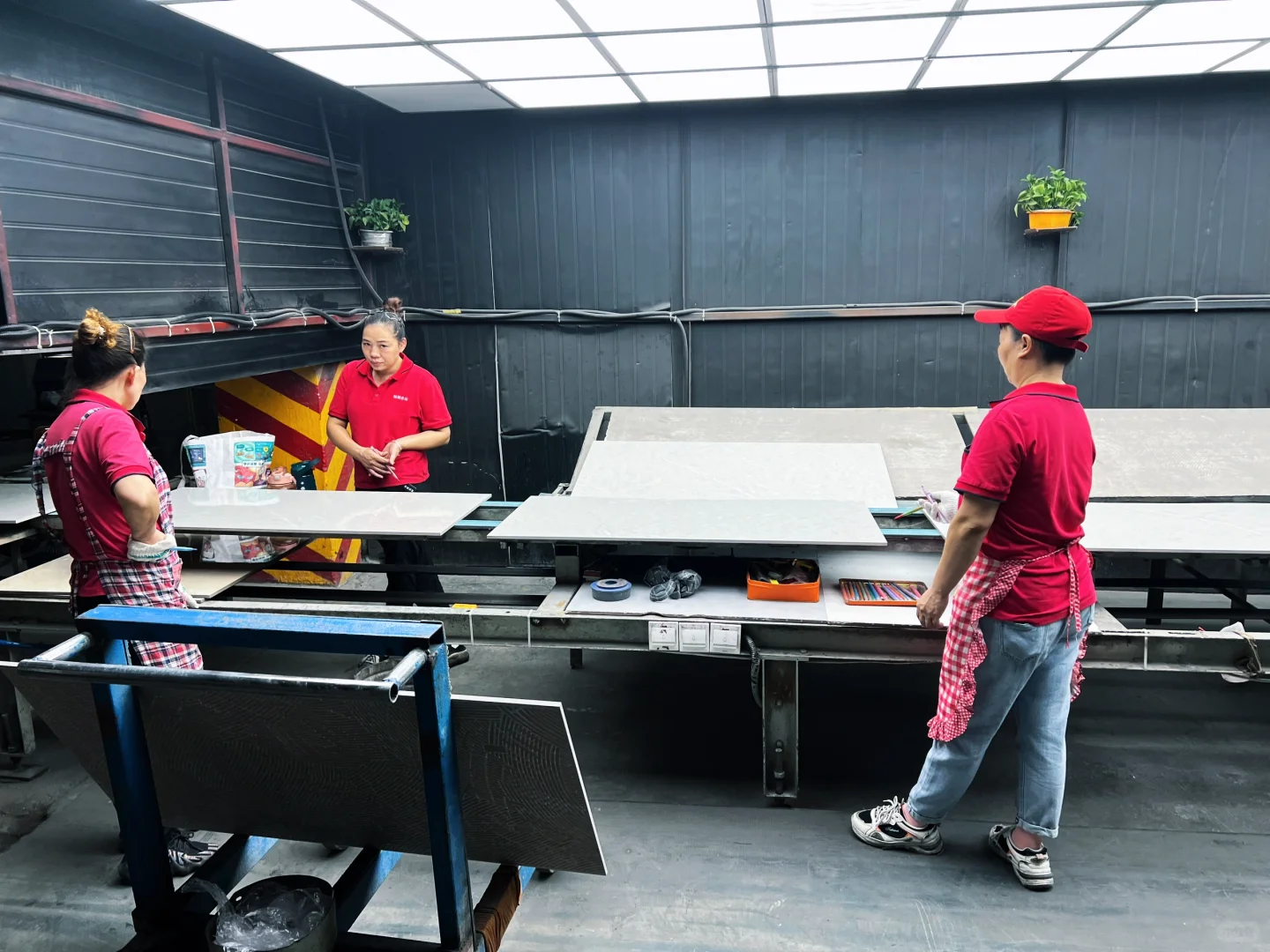 实地看了N家佛山瓷砖工厂后我悟了……