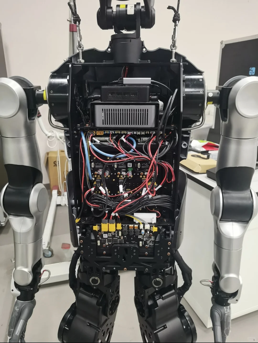 端侧芯片，堪称智能设备的“核心大脑”