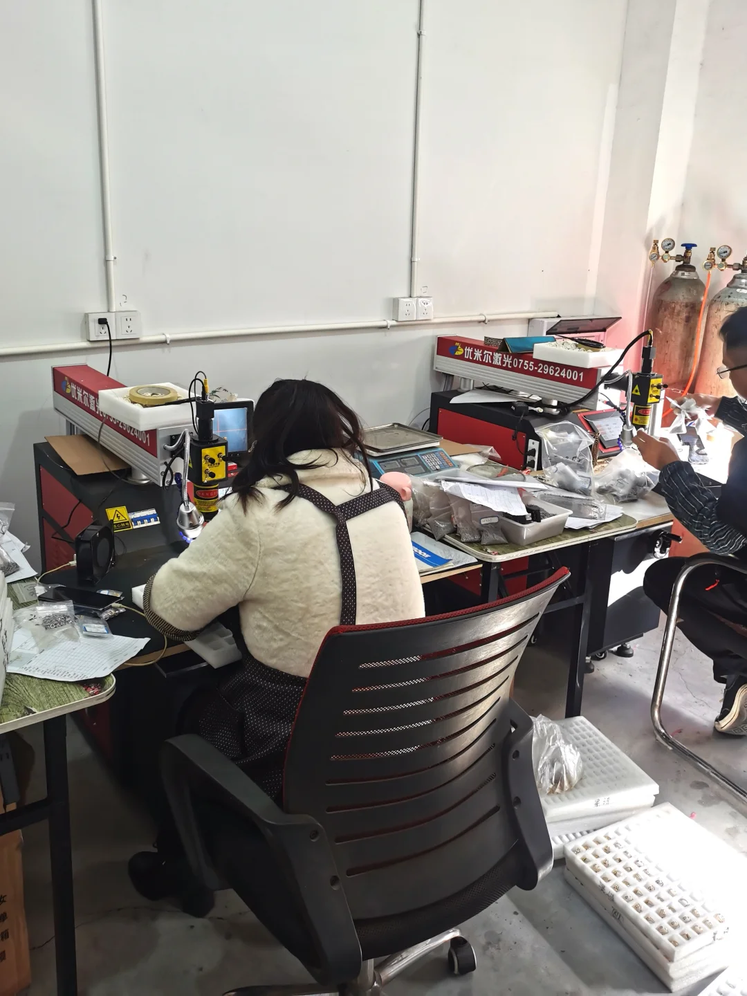 恭喜你找到了首饰源头厂家！