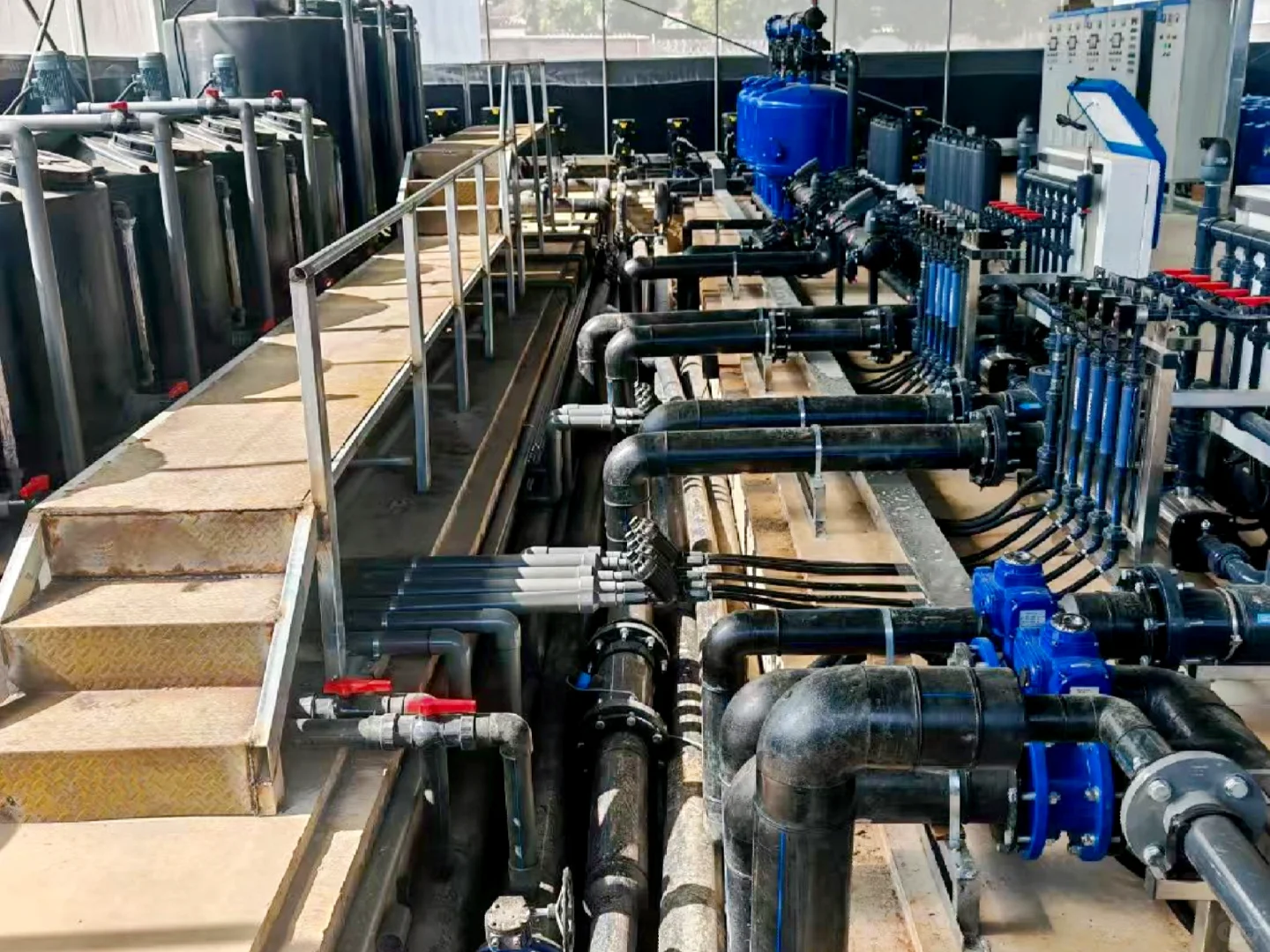 安装好的水肥一体化设备实拍