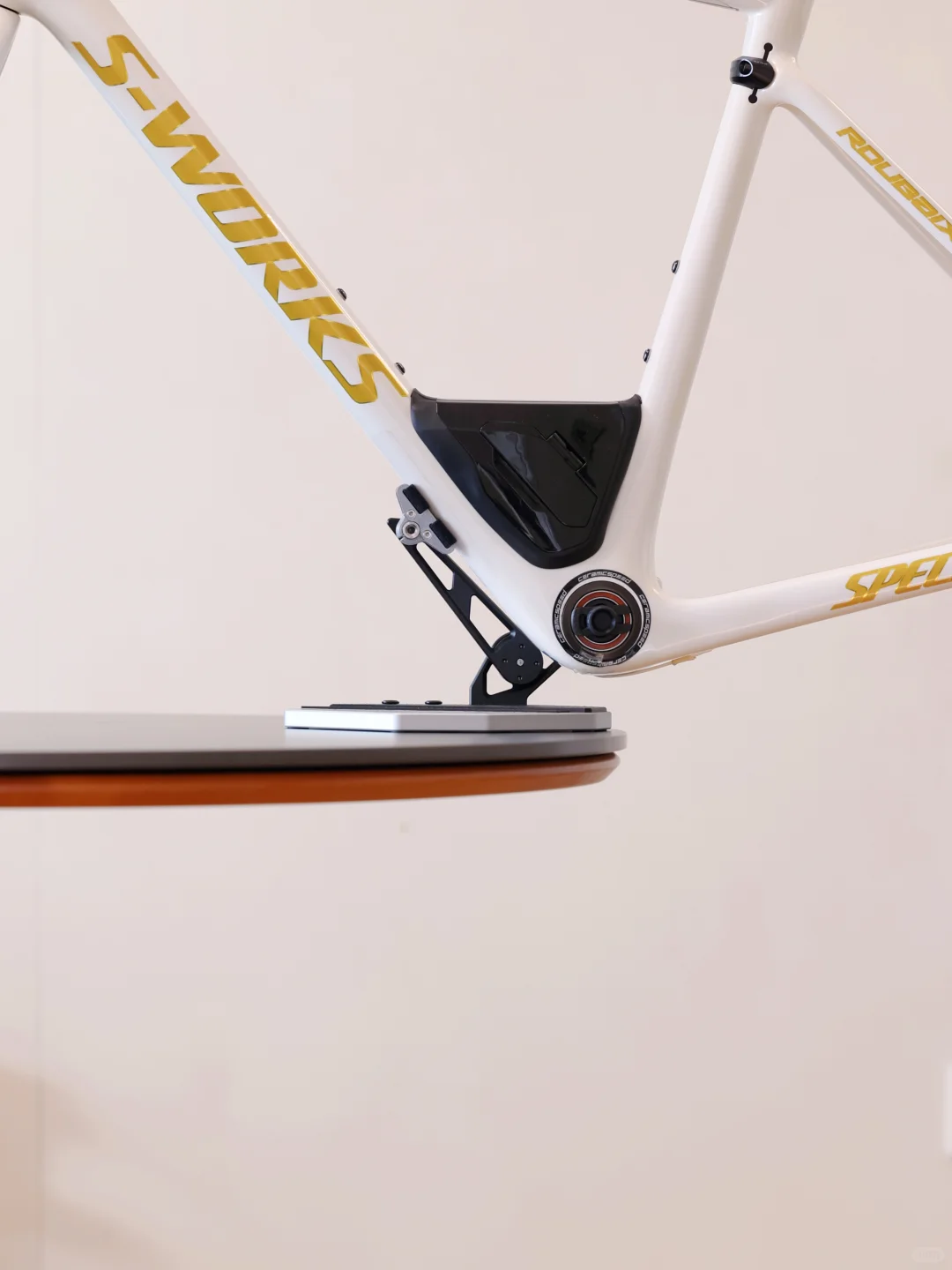 机械之美，全新车架展示系统！