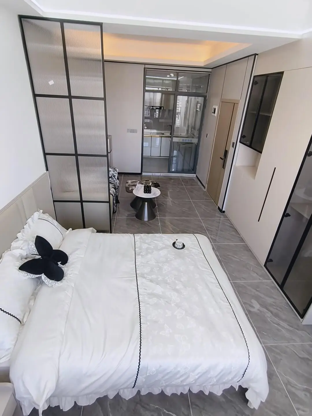 2号线张江路 广兰路 出租一室户2700||