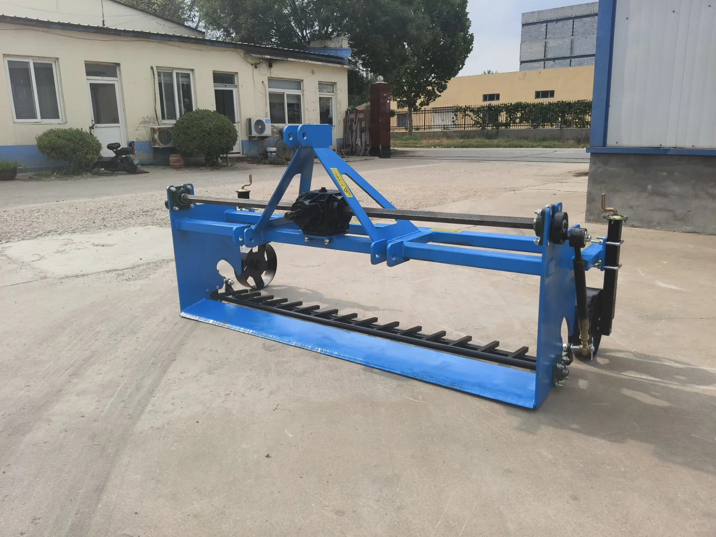 多功能起苗机，起膜机现货多多