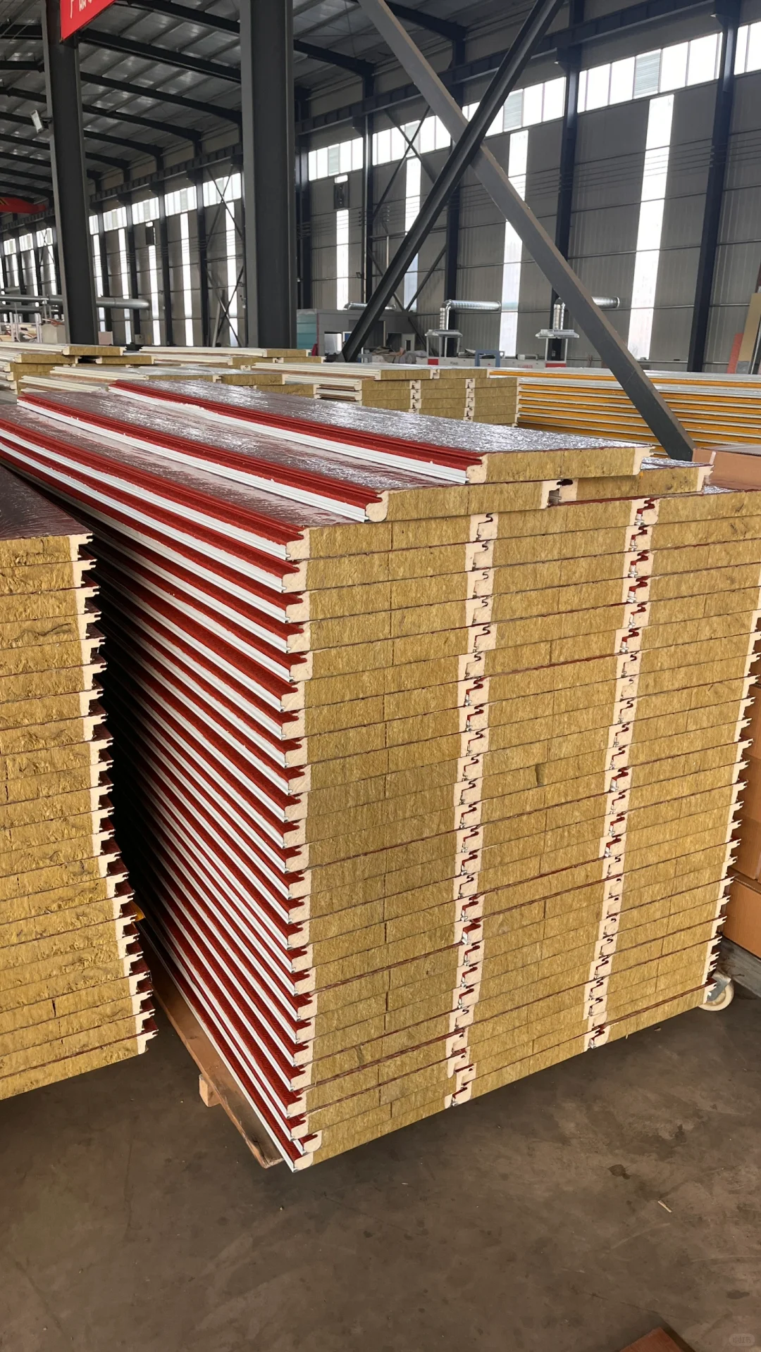 山东工厂生产夹芯板 供货商欢迎采购