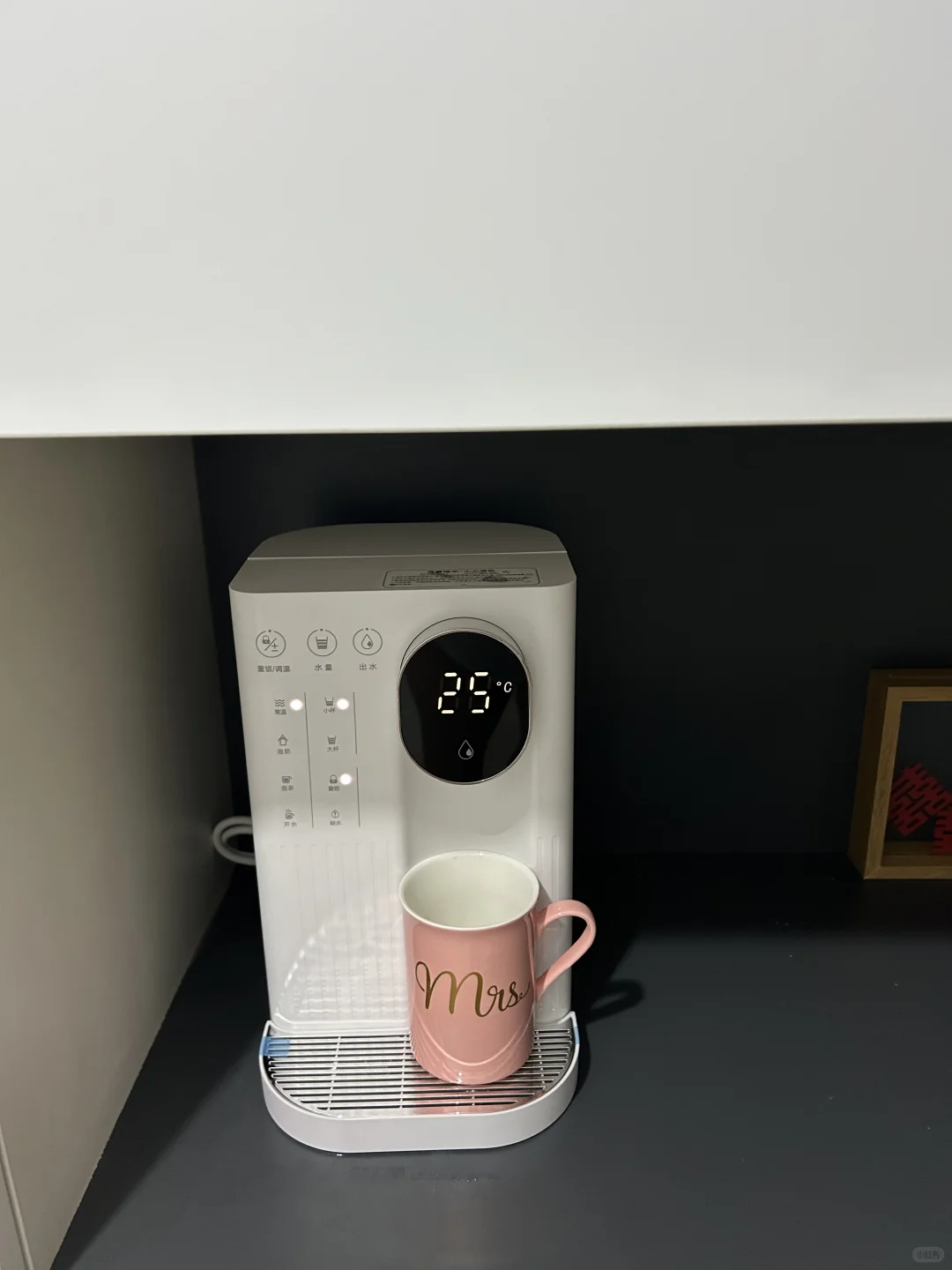 欢迎餐边柜的新成员（100+的饮水机）