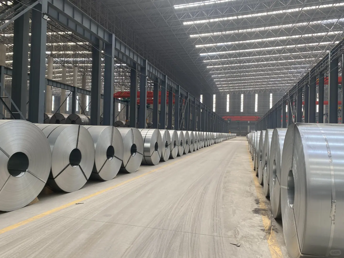 00后接手钢板工厂的一天