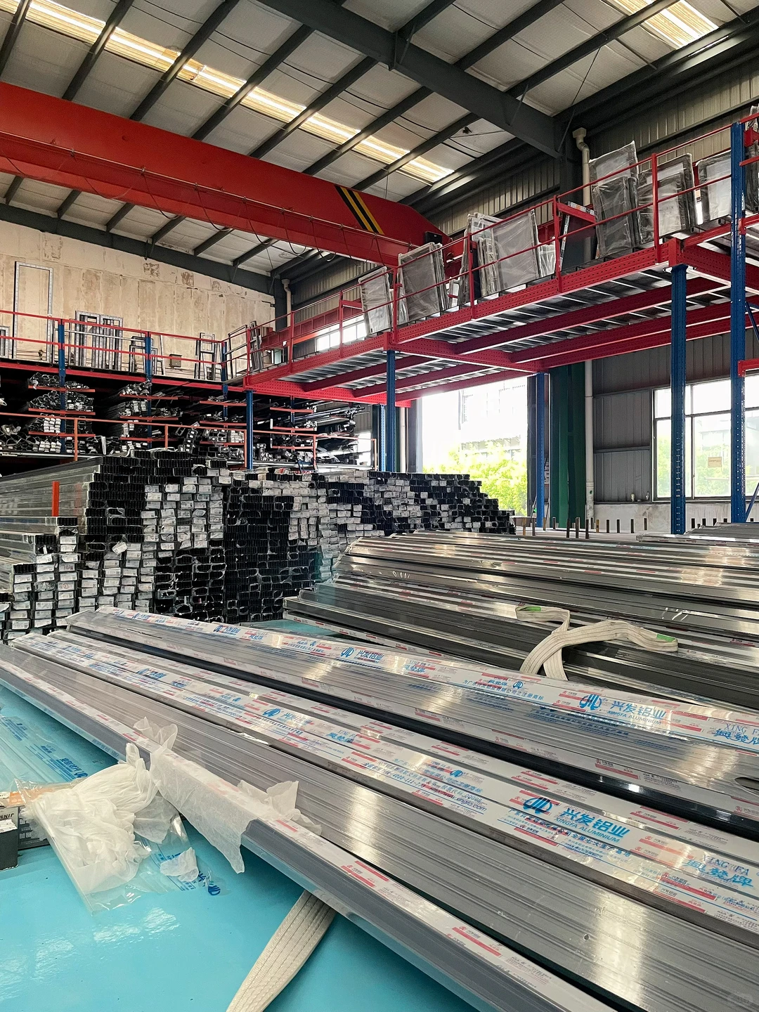 同样是原生铝门窗｜为什么差价会这么大？