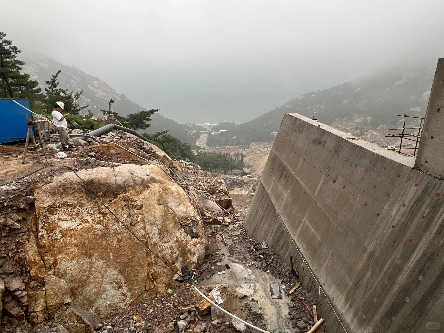 泉心河水库改扩建进行中……