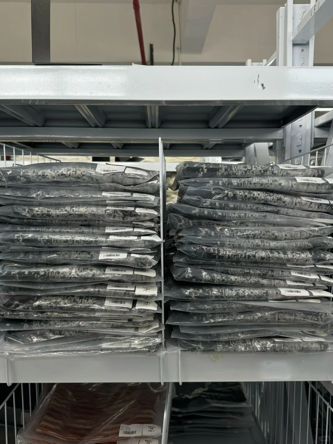 敢把1300平仓库备满货！估计只有我们了！