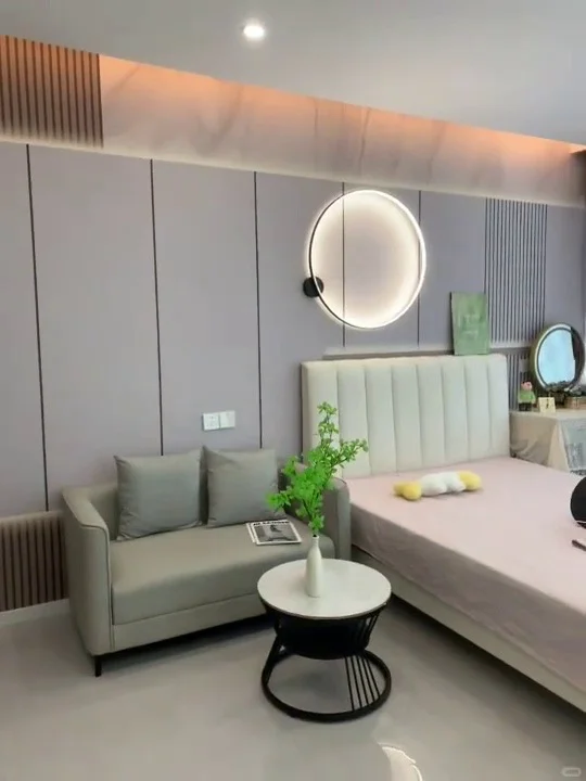 浦东2号线华夏东路地铁100米，一室户2000|