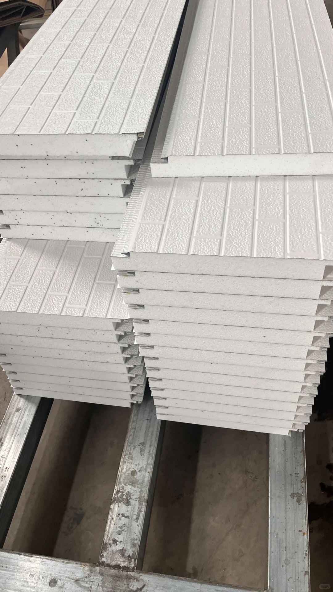 山东工厂生产夹芯板 供货商欢迎采购