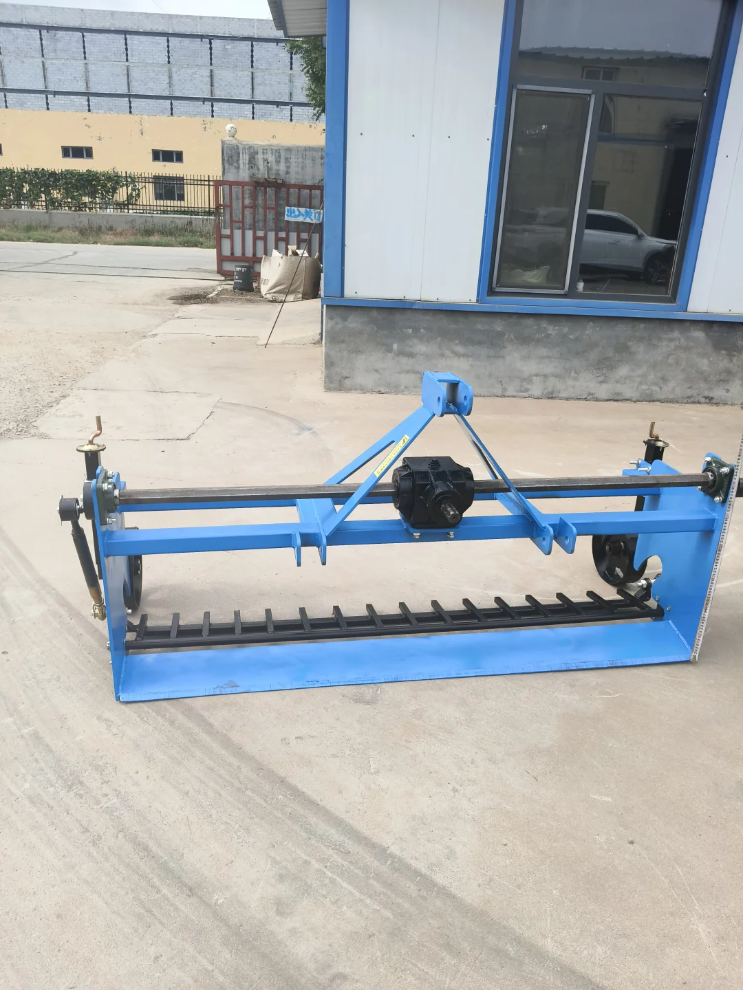 多功能起苗机，起膜机现货多多