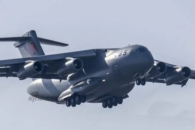 运-20大型运输机